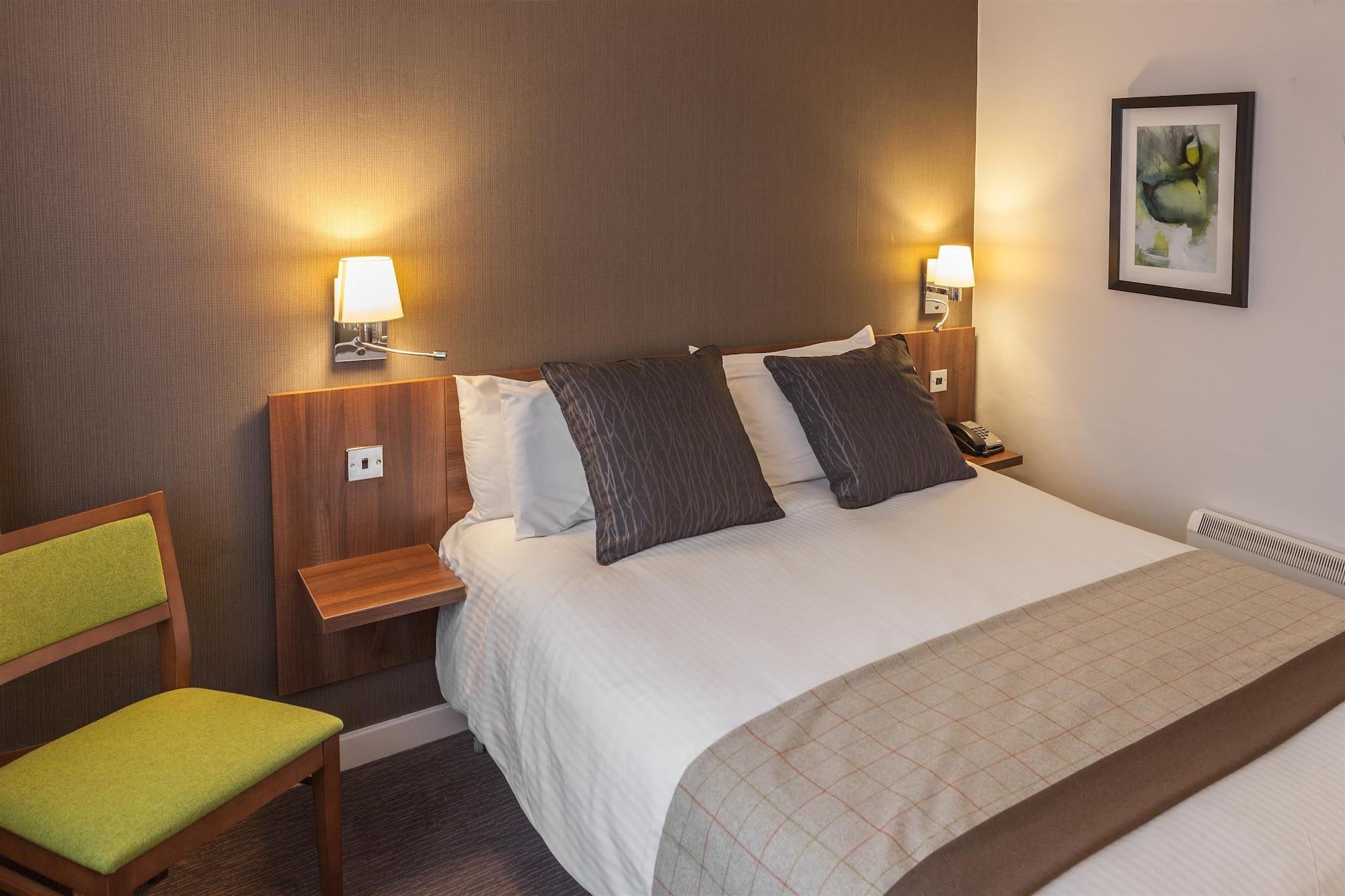 Cresta Court Hotel Altrincham Esterno foto