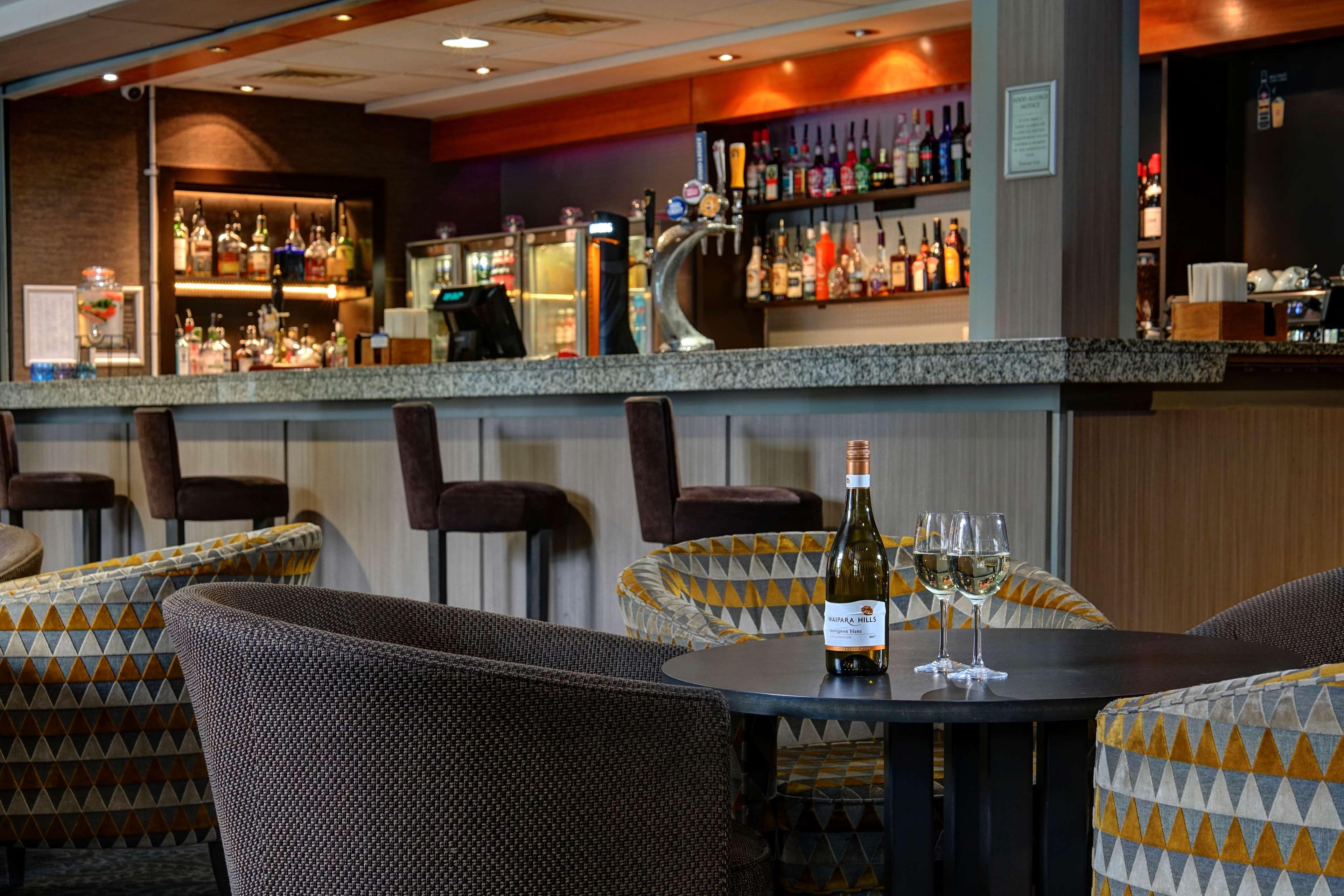 Cresta Court Hotel Altrincham Esterno foto