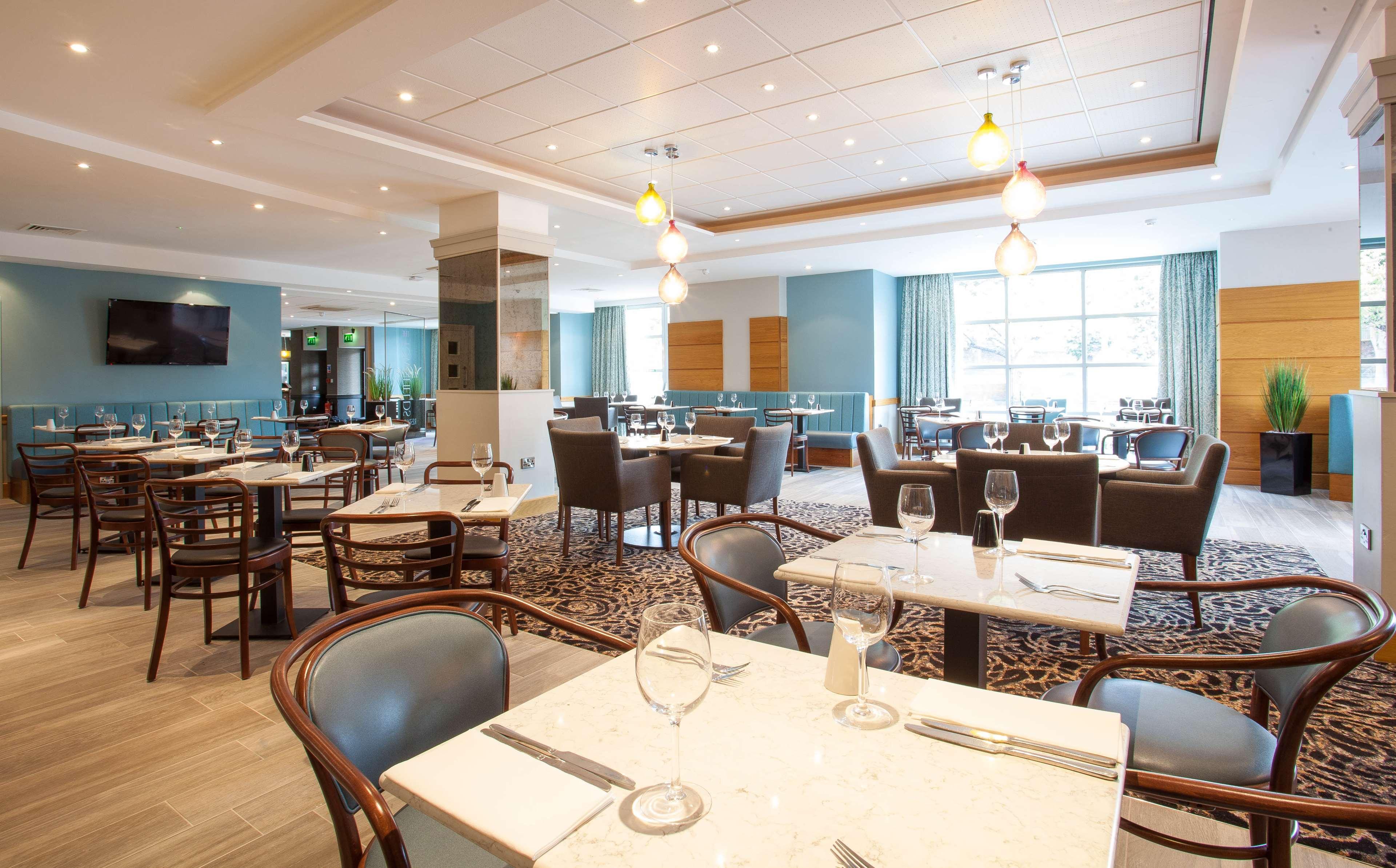 Cresta Court Hotel Altrincham Esterno foto