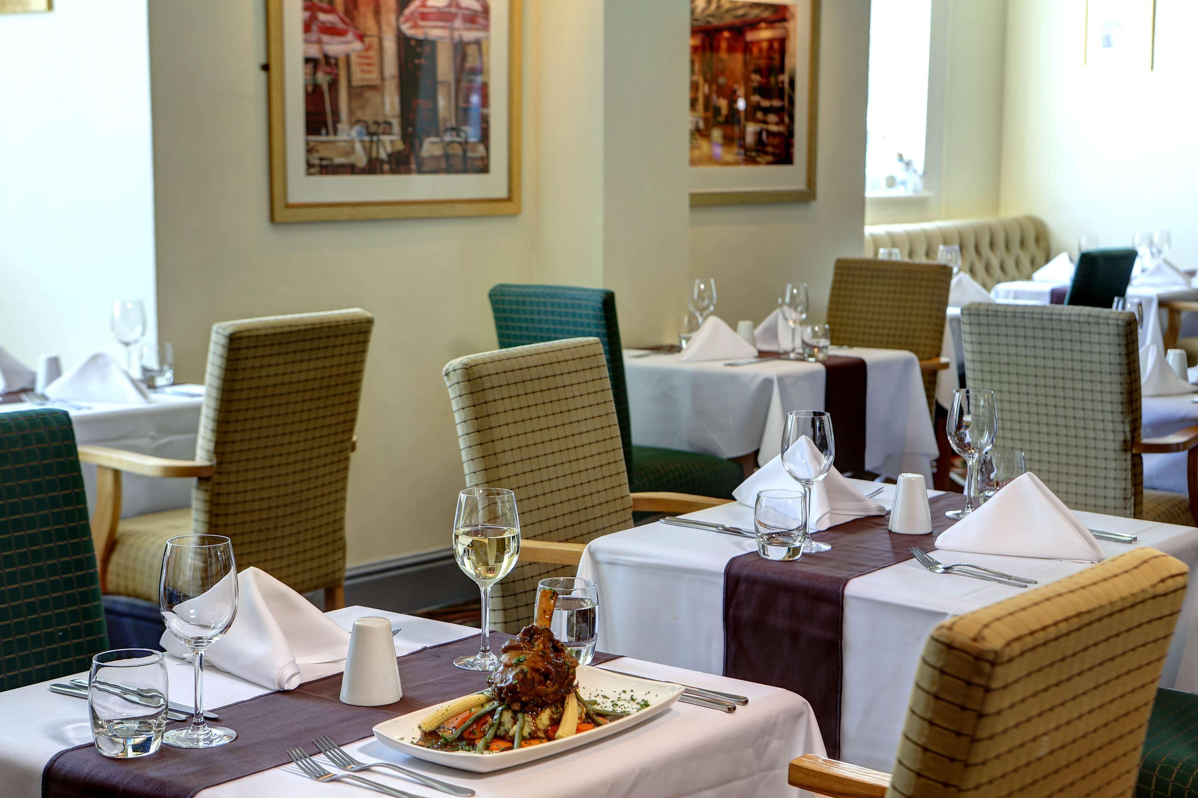 Cresta Court Hotel Altrincham Esterno foto