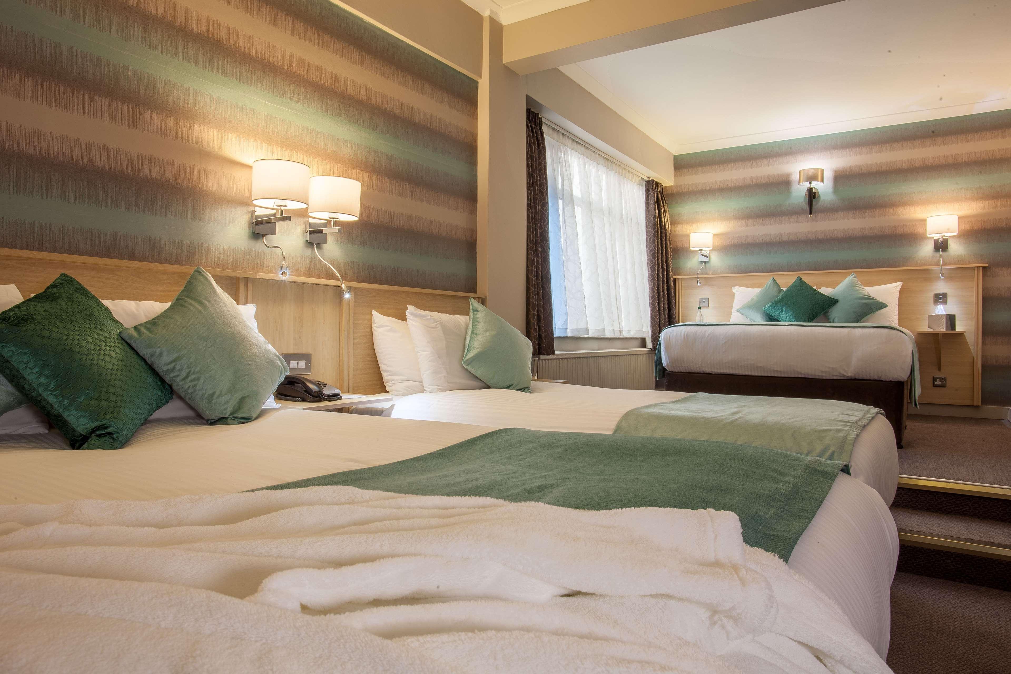Cresta Court Hotel Altrincham Esterno foto