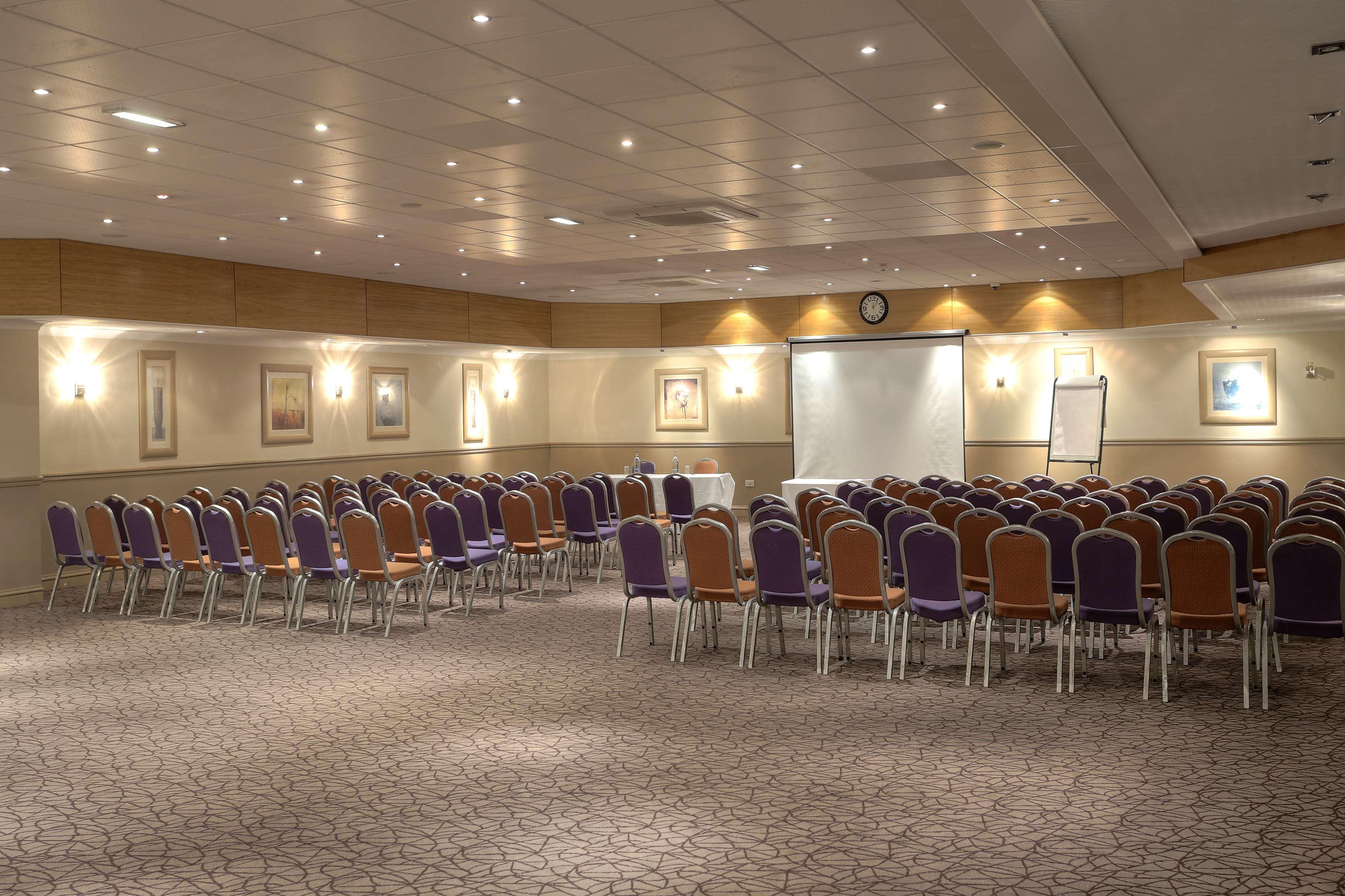 Cresta Court Hotel Altrincham Esterno foto
