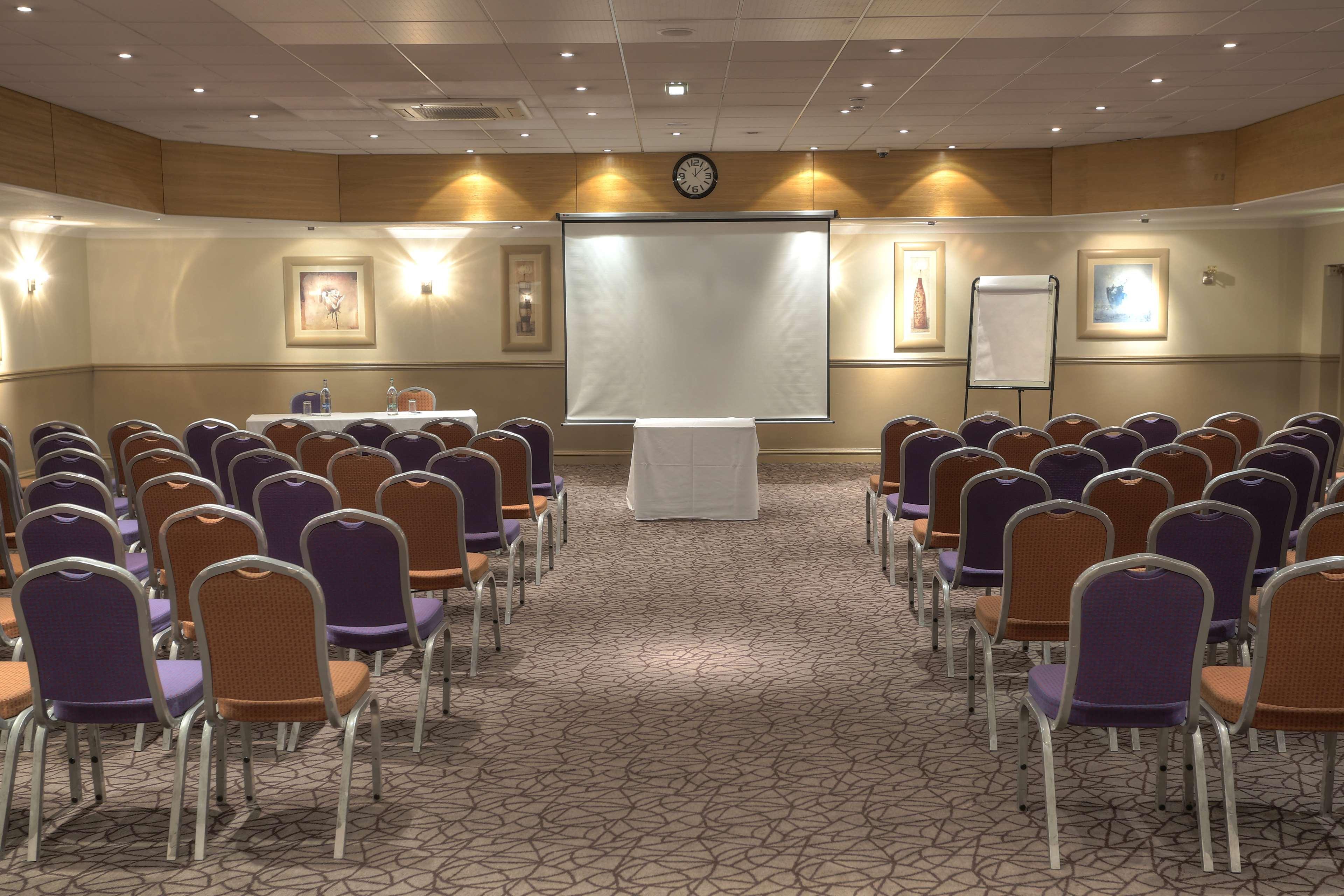 Cresta Court Hotel Altrincham Esterno foto
