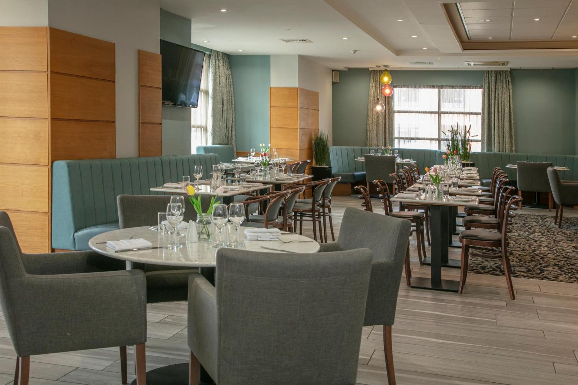 Cresta Court Hotel Altrincham Esterno foto