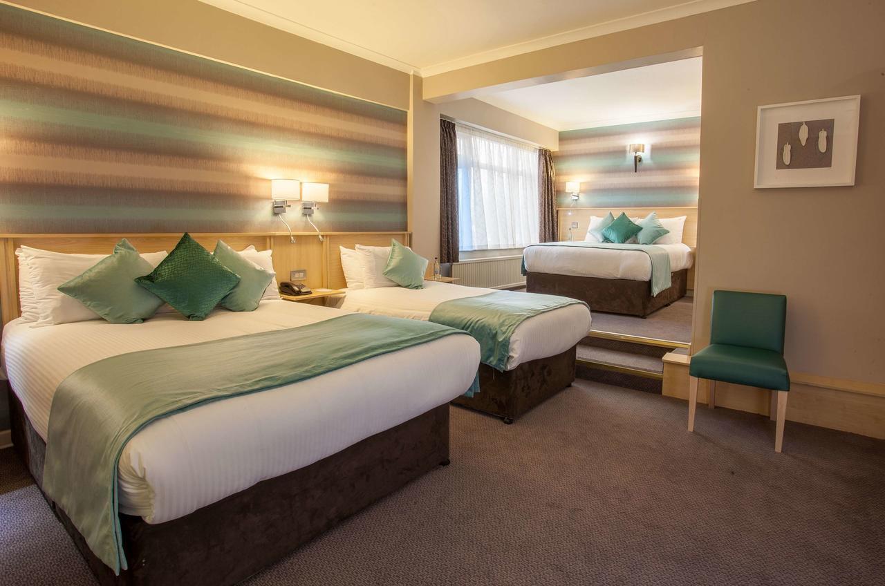 Cresta Court Hotel Altrincham Esterno foto